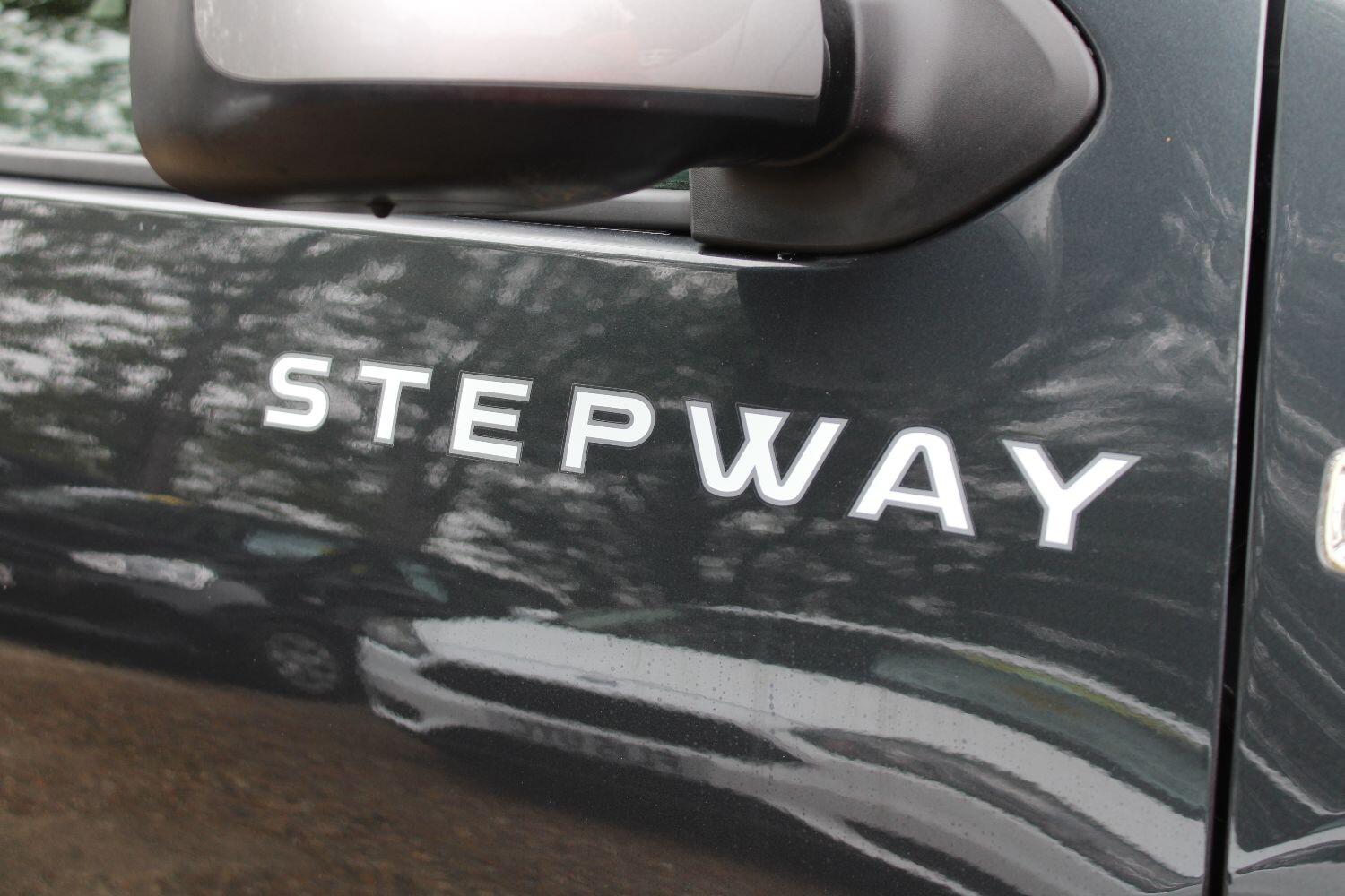 Used Dacia Sandero Stepway 2018 for sale - 76751764: Photo 10