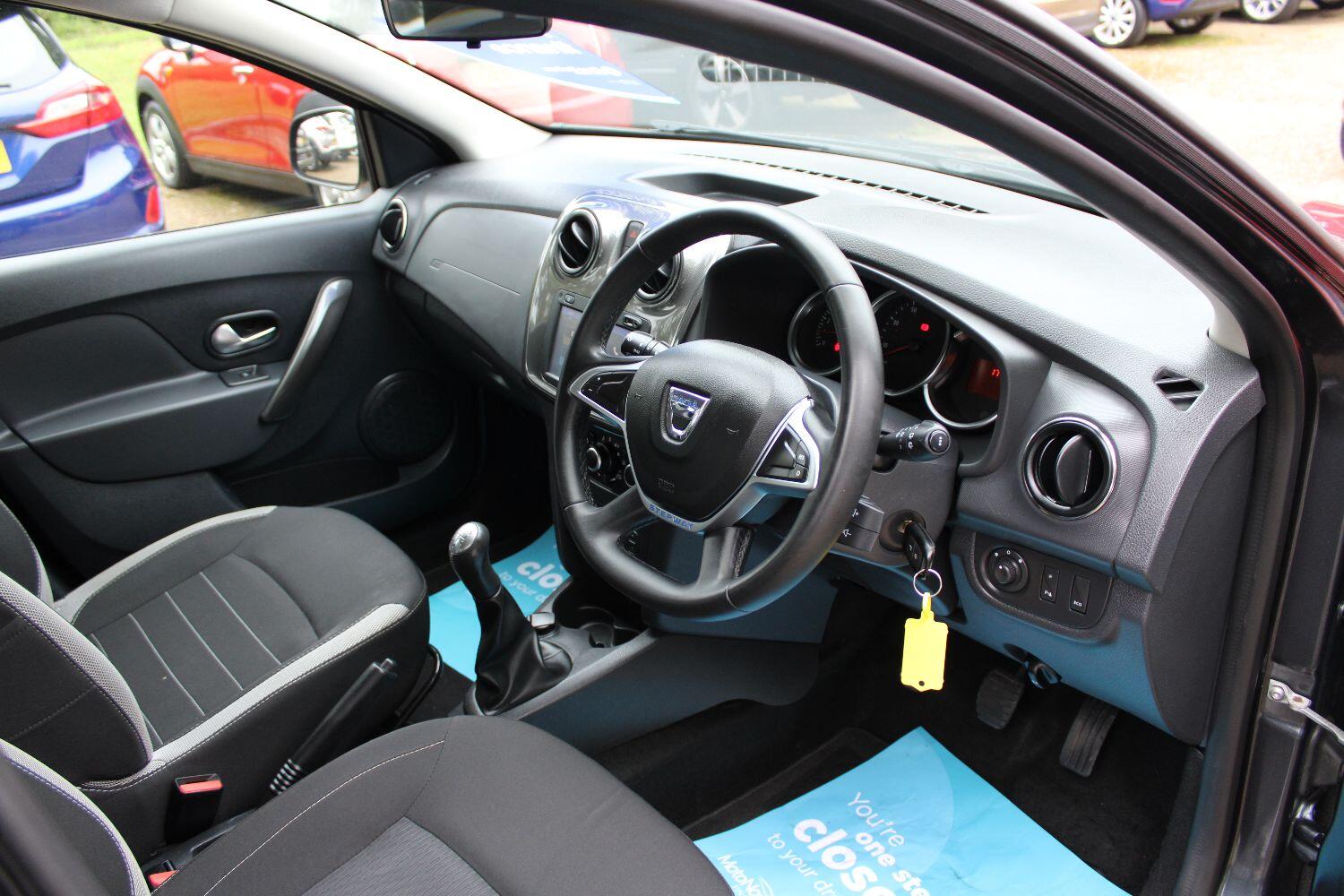 Used Dacia Sandero Stepway 2018 for sale - 76751764: Photo 12