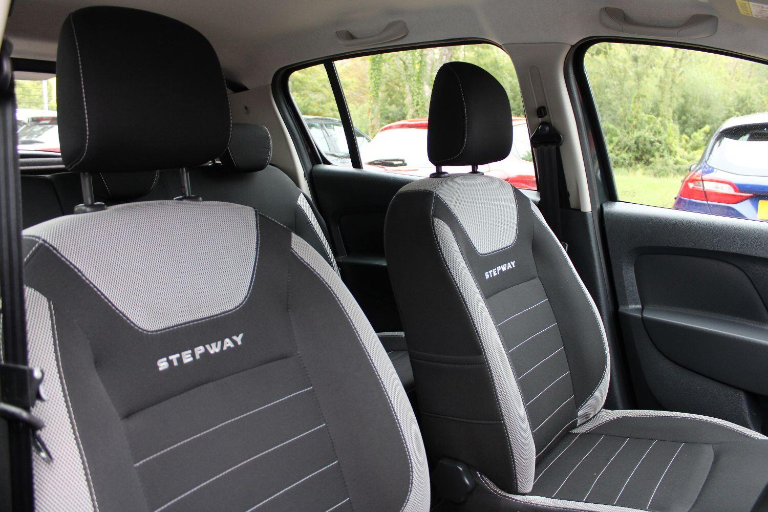 Used Dacia Sandero Stepway 2018 for sale - 76751764: Photo 15