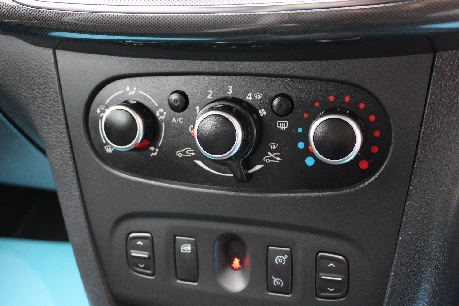 Used Dacia Sandero Stepway 2018 for sale - 76751764: Photo 21