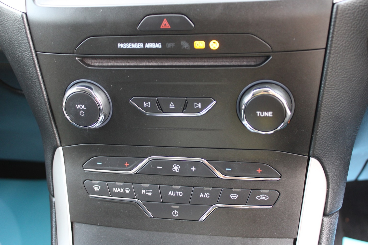 Used Ford S-Max 2018 for sale - 76751836: Photo 19