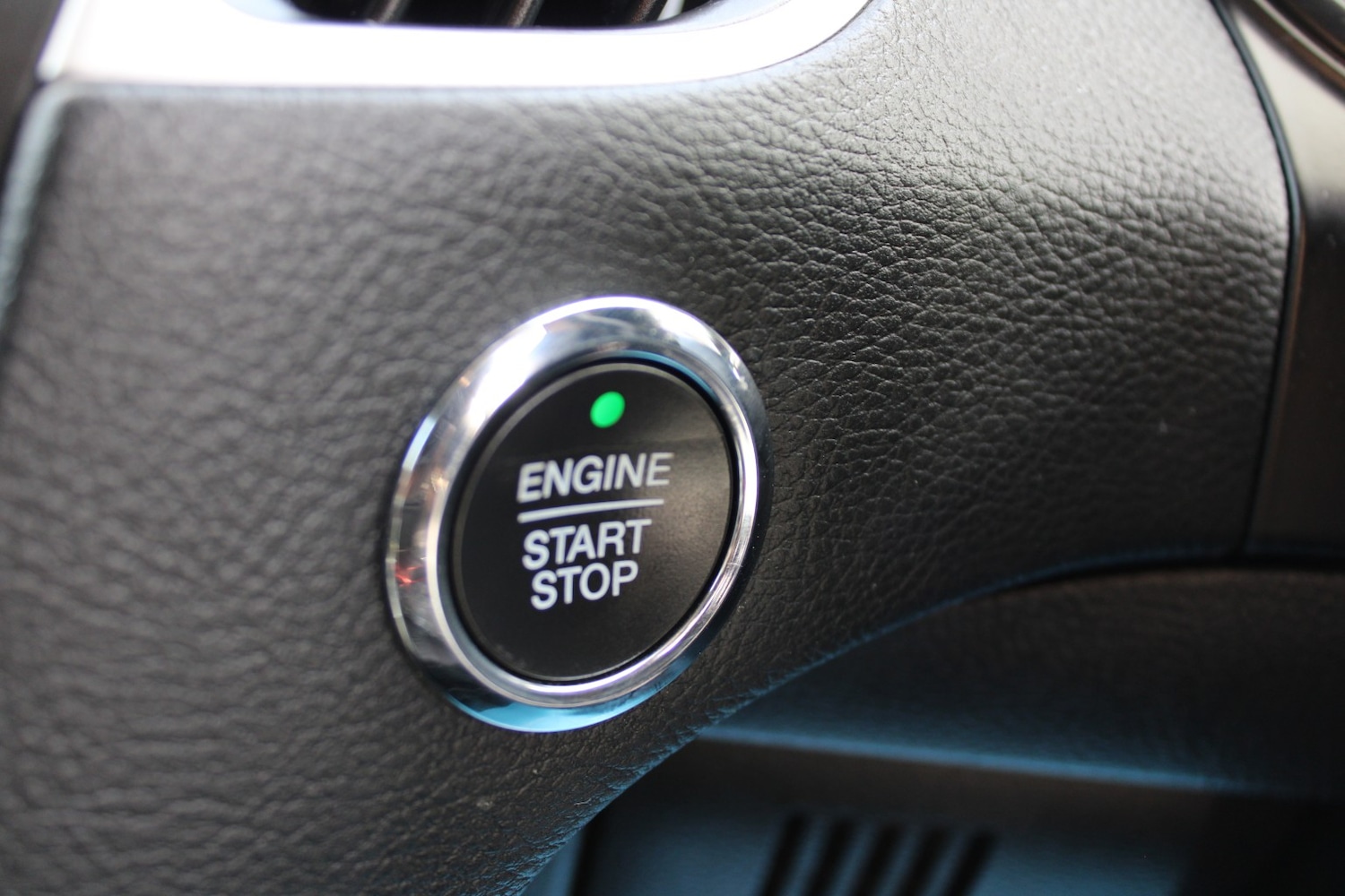 Used Ford S-Max 2018 for sale - 76751836: Photo 26