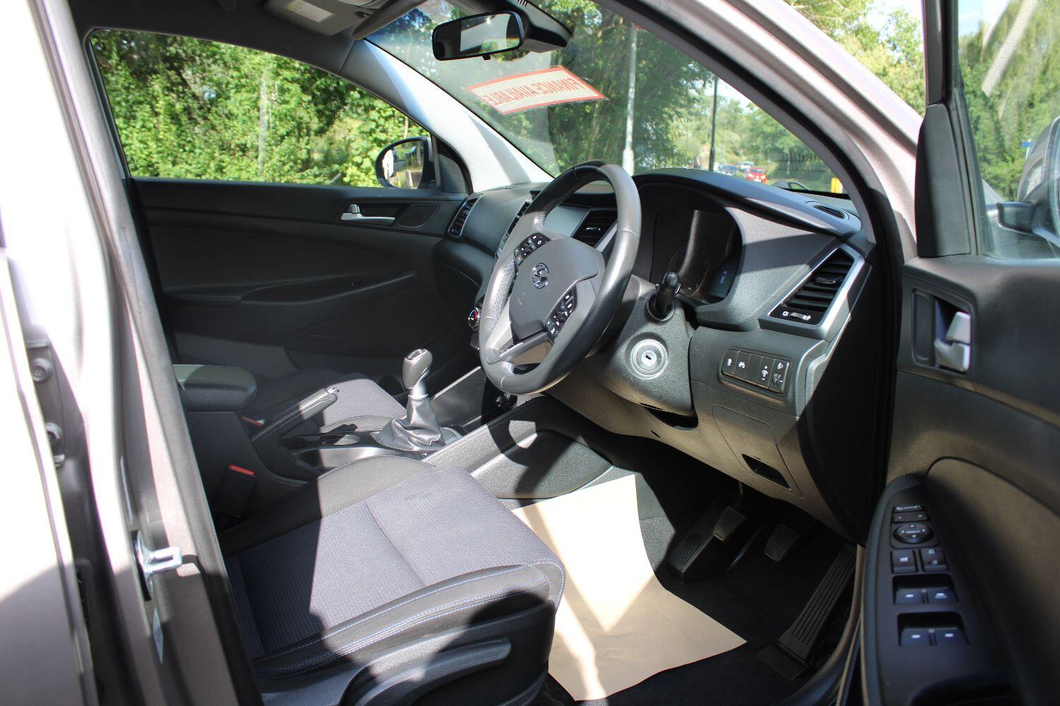 Used Hyundai TUCSON 2017 for sale - 76751854: Photo 11