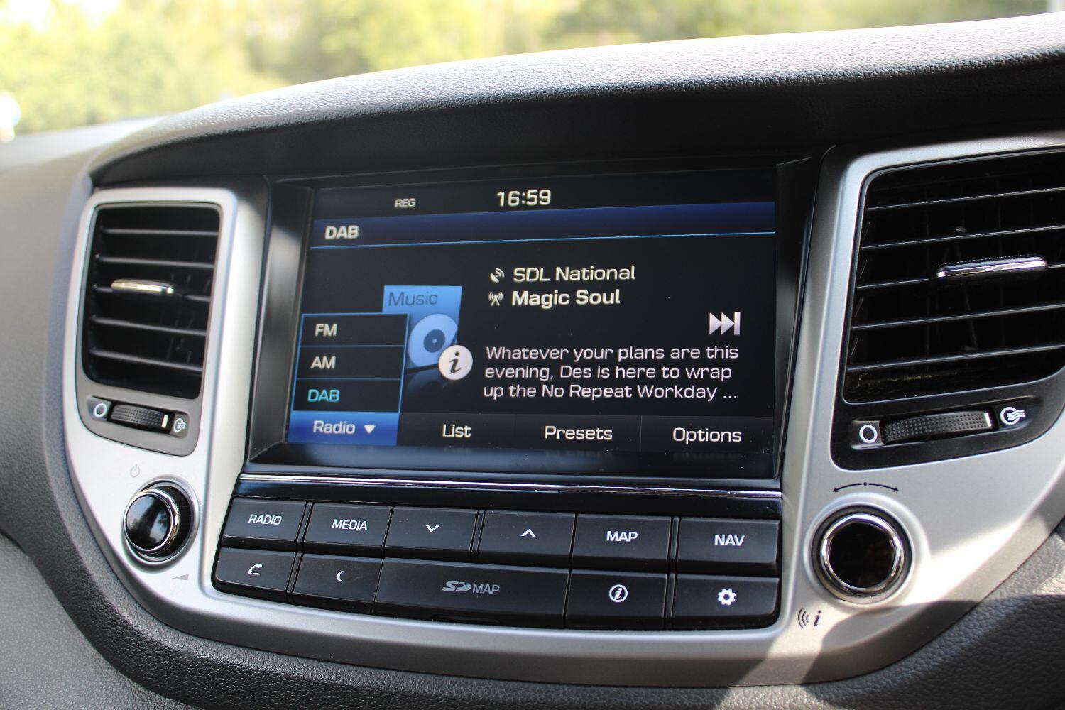 Used Hyundai TUCSON 2017 for sale - 76751854: Photo 15