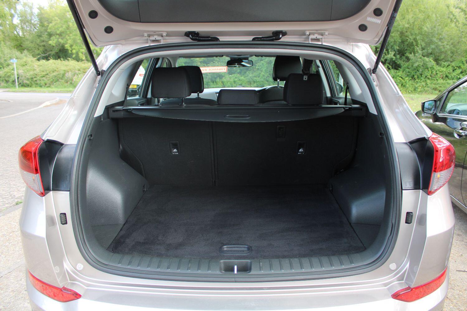 Used Hyundai TUCSON 2017 for sale - 76751854: Photo 30