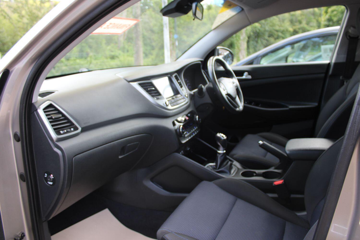 Used Hyundai TUCSON 2017 for sale - 76751854: Photo 31