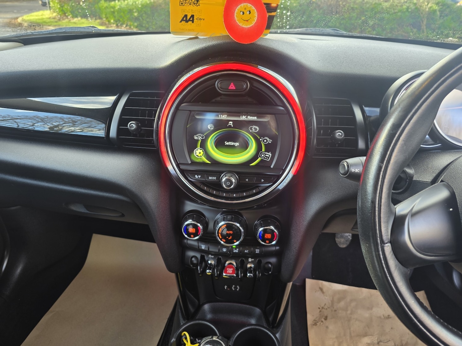 Used MINI Hatch 2015 for sale - 76979528: Photo 9