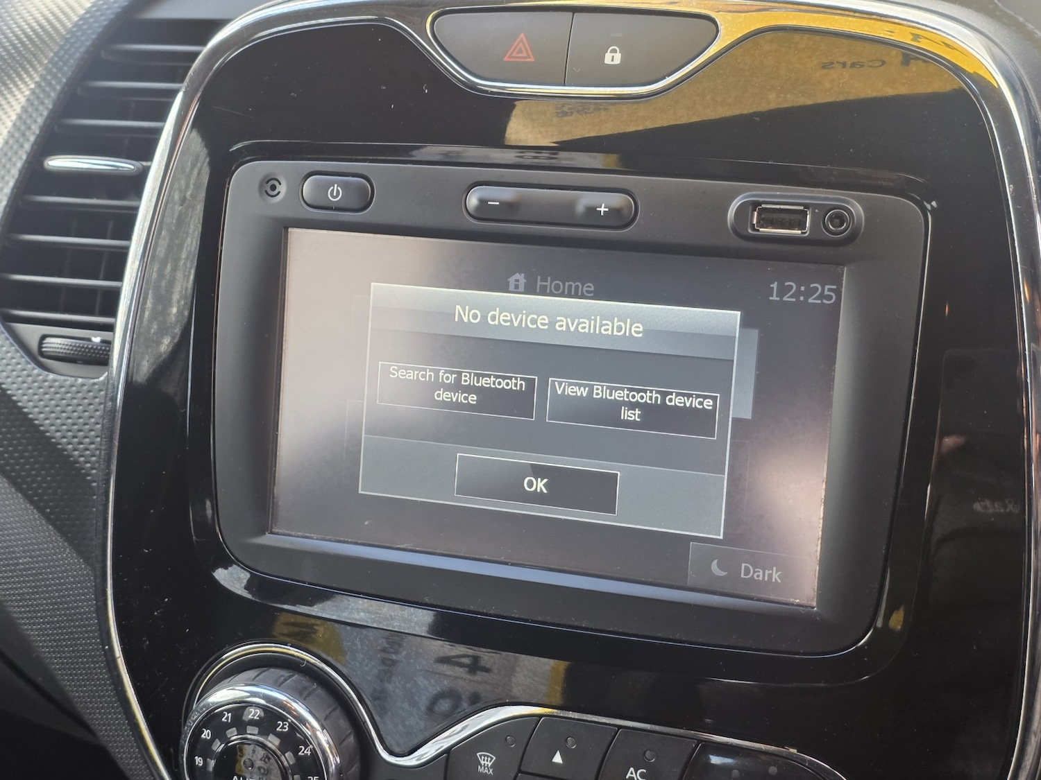 Used Renault Captur 2014 for sale - 76979517: Photo 12