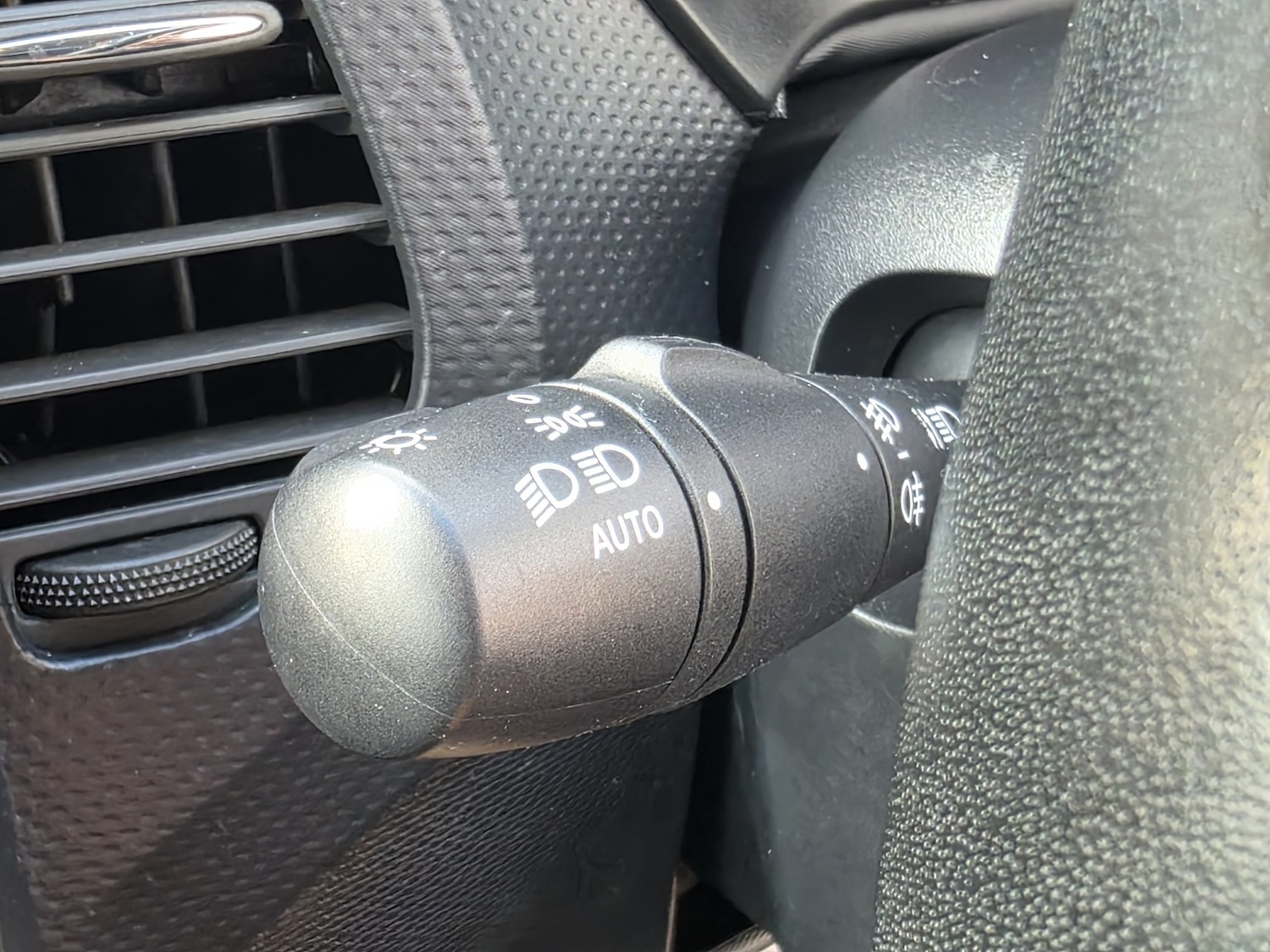 Used Renault Captur 2014 for sale - 76979517: Photo 15