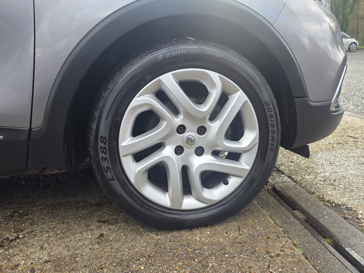 Used Renault Captur 2014 for sale - 76979517: Photo 8