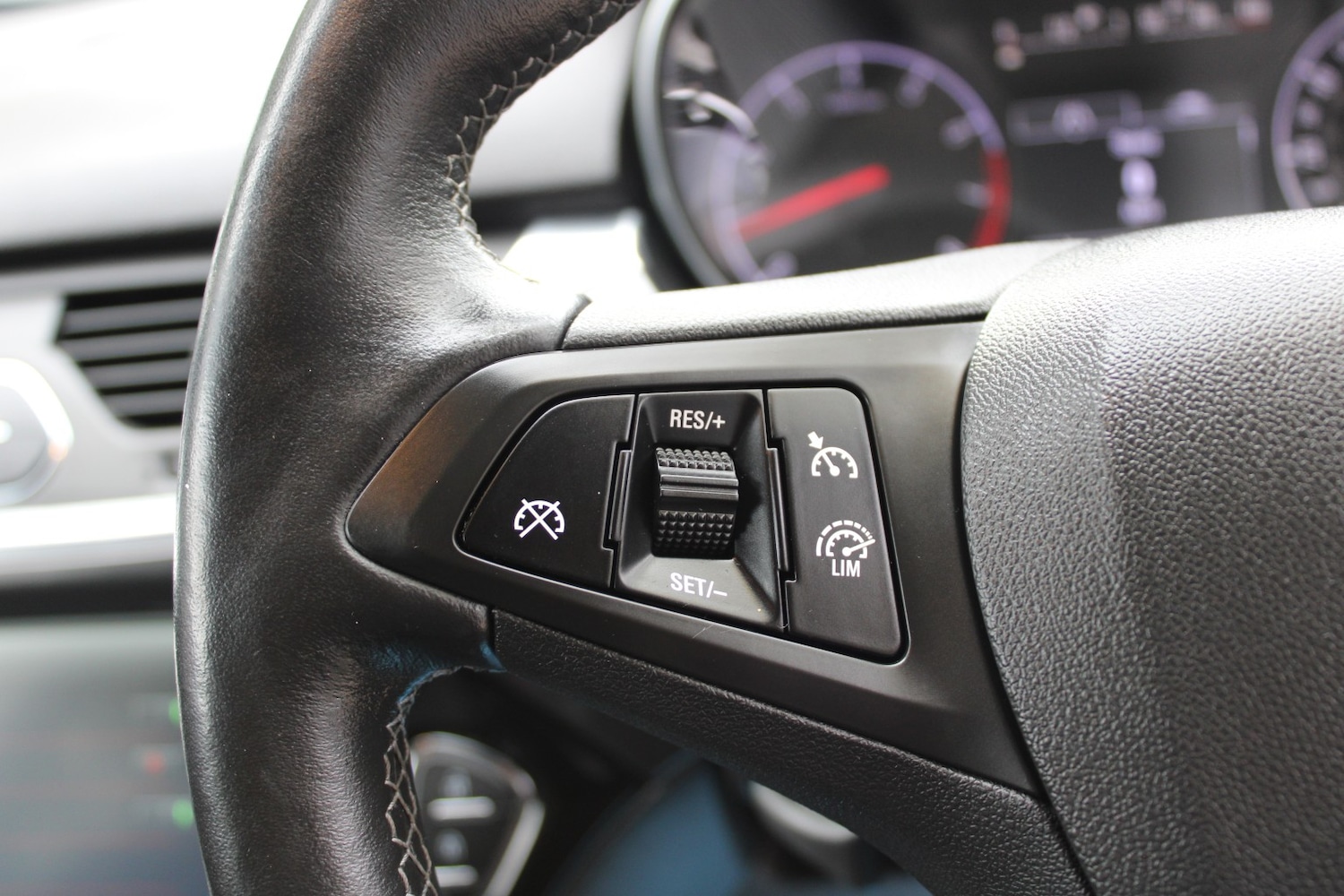 Used Vauxhall Corsa 2018 for sale - 76751741: Photo 18