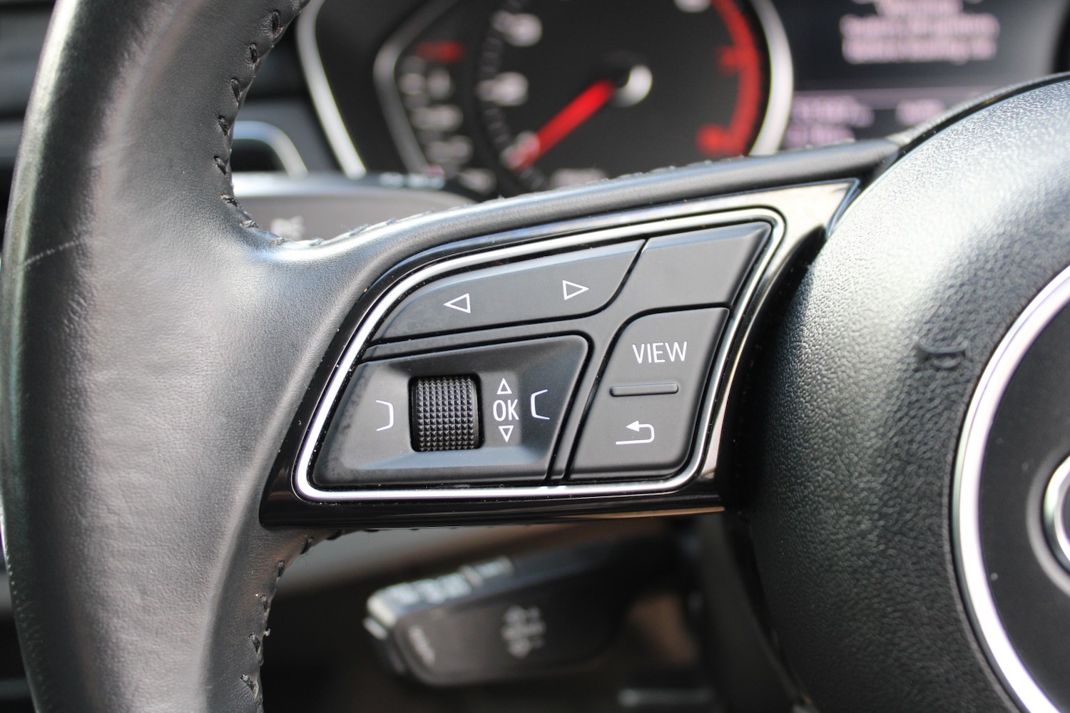 Used Audi A4 2017 for sale - 76751721: Photo 32