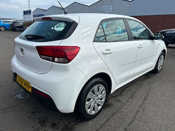 Used Kia Rio 2018 for sale - 79513014: Photo