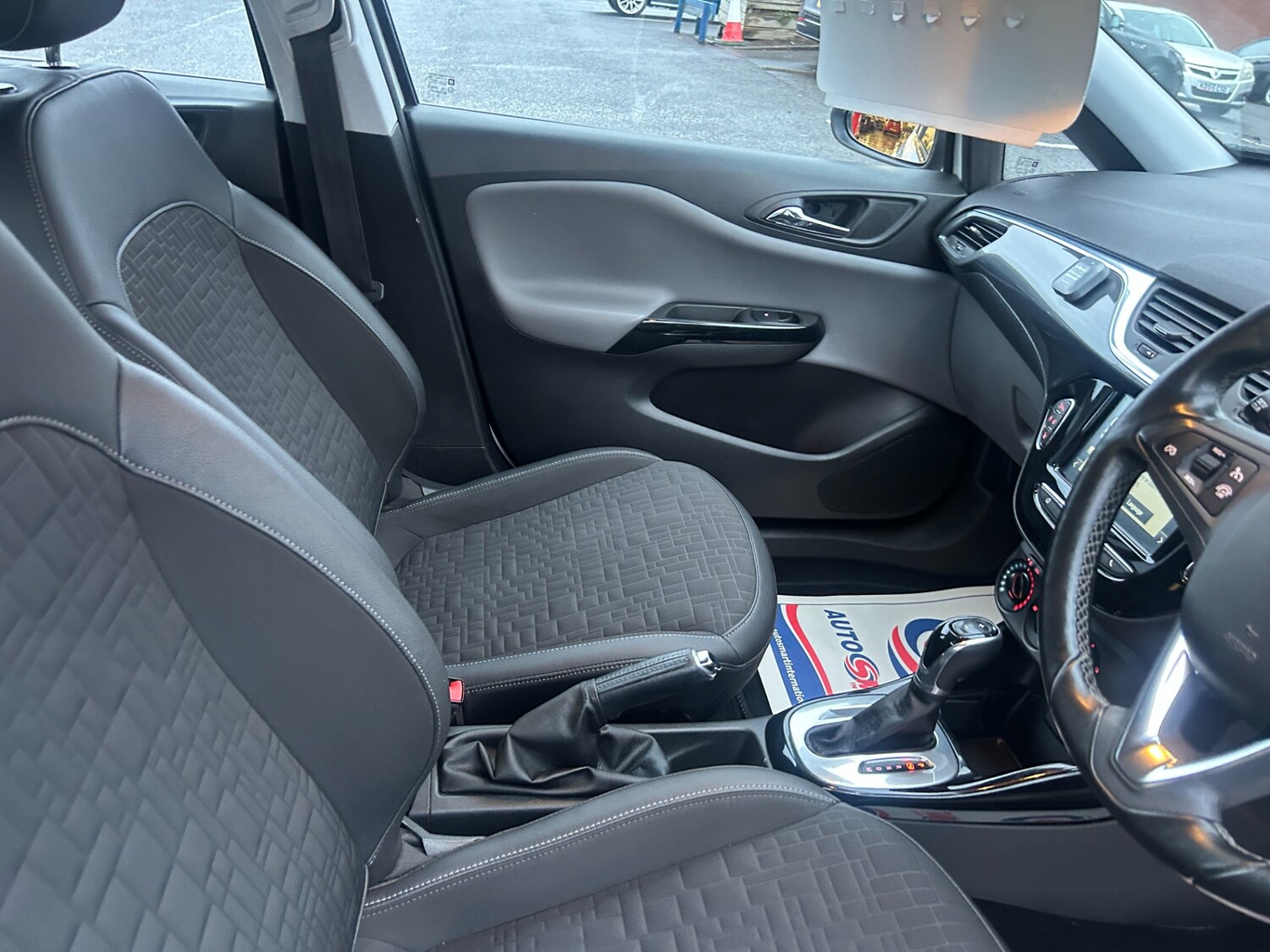 Used Vauxhall Corsa 2016 for sale - 77665593: Photo 11