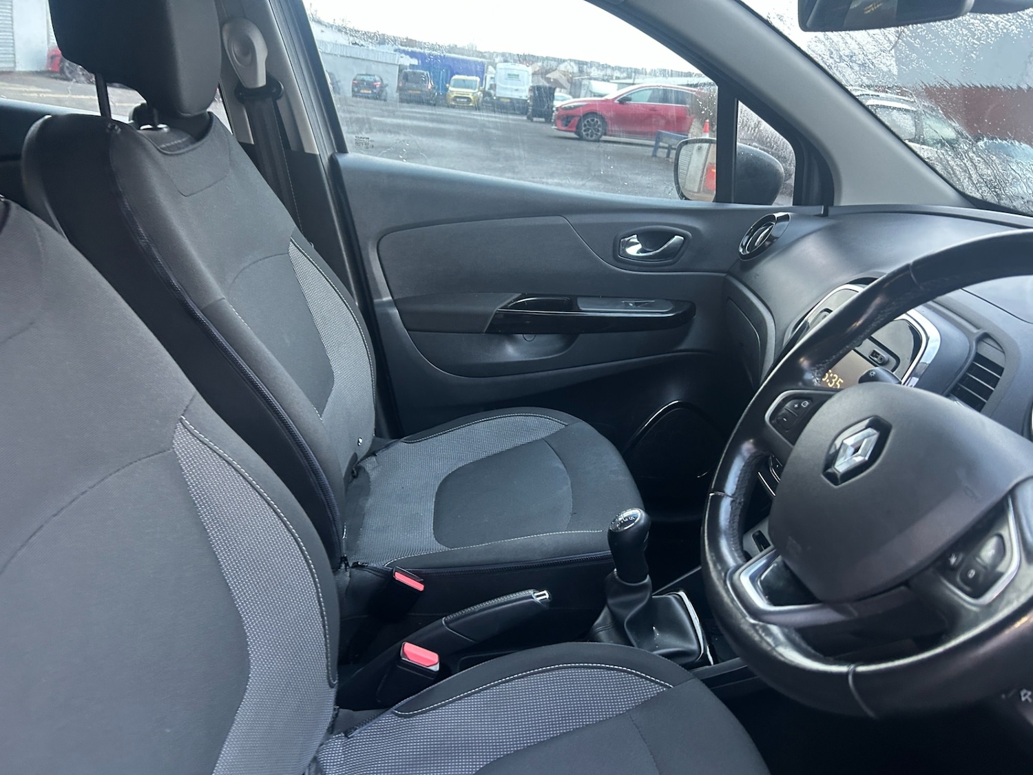 Used Renault Captur 2017 for sale - 77393549: Photo 15