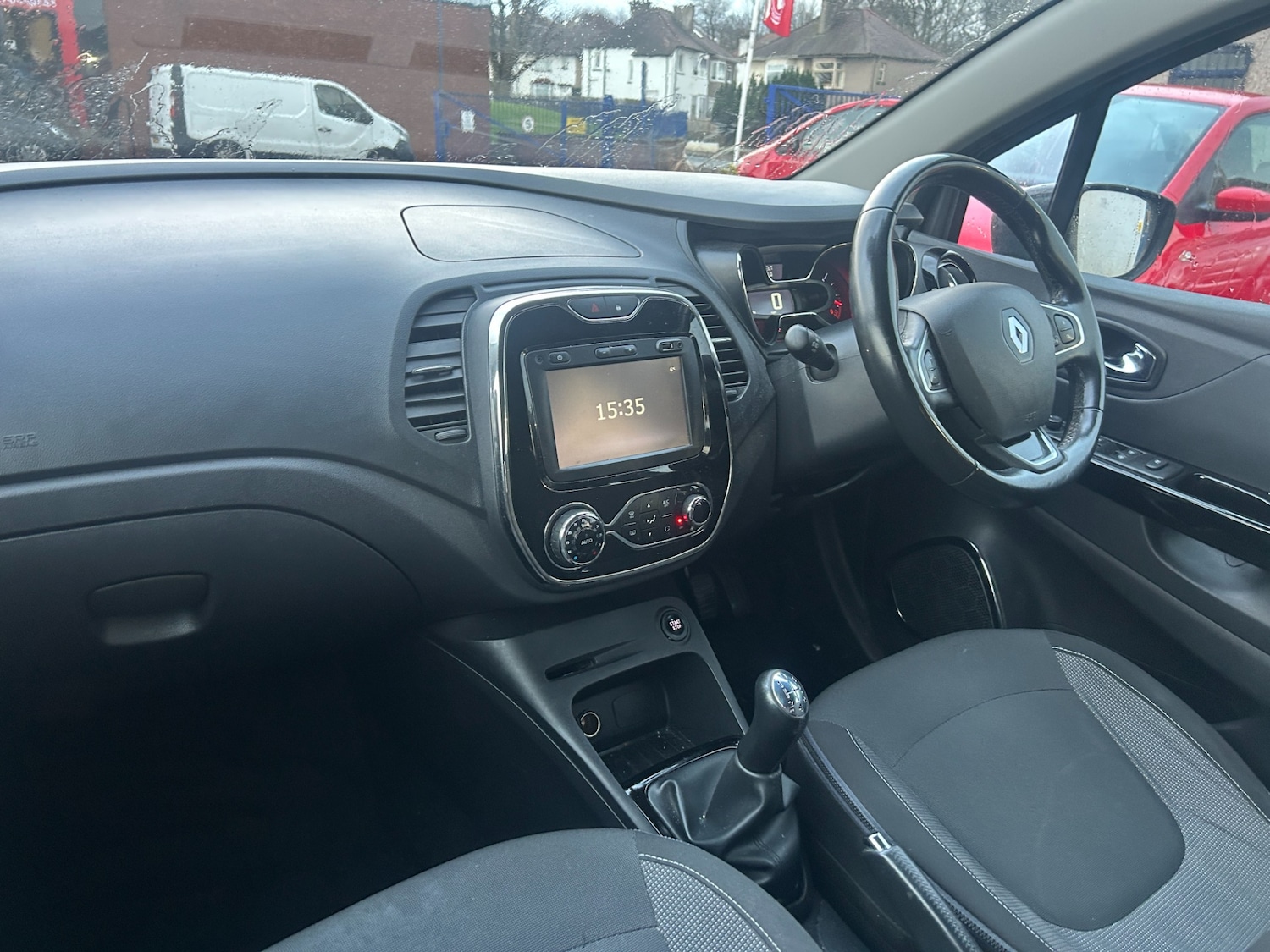 Used Renault Captur 2017 for sale - 77393549: Photo 19