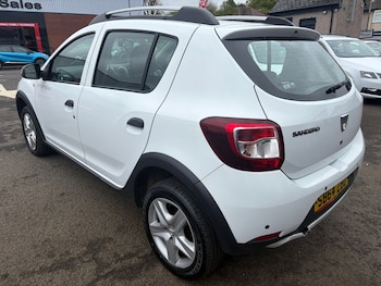 Used Dacia Sandero Stepway 2014 for sale - 78473859: Photo
