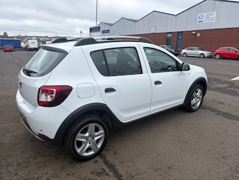 Used Dacia Sandero Stepway 2014 for sale - 78473859: Photo