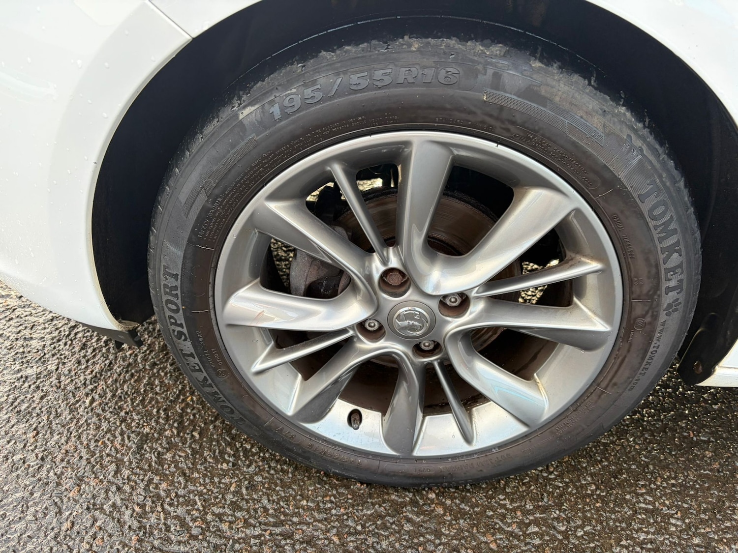 Used Vauxhall ADAM 2015 for sale - 77207974: Photo 8