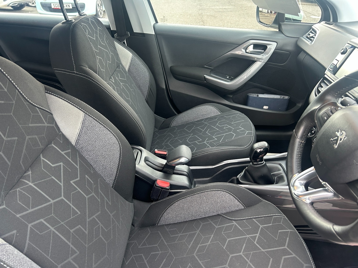 Used Peugeot 2008 2017 for sale - 77934466: Photo 12