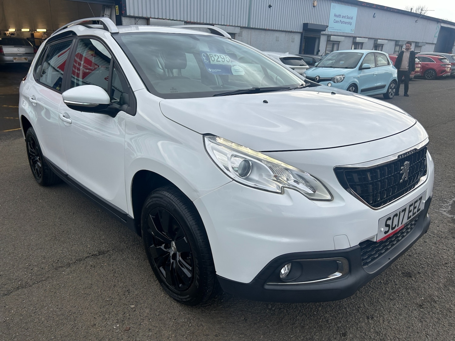 Used Peugeot 2008 2017 for sale - 77934466: Photo 5