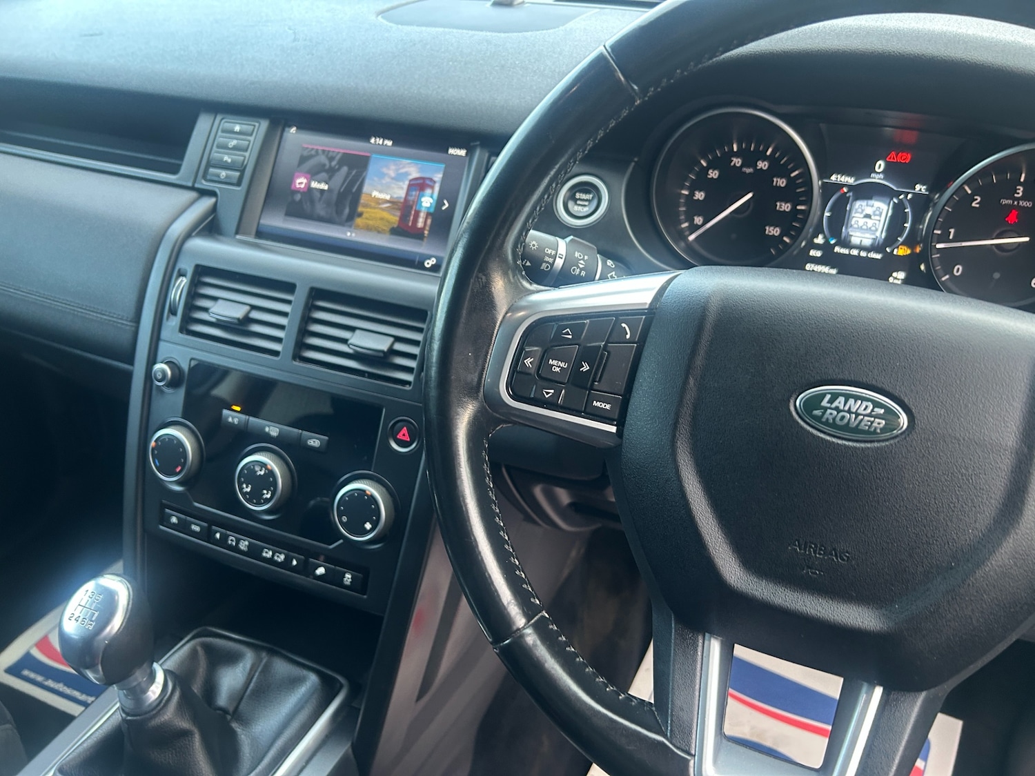 Used Land Rover Discovery Sport 2017 for sale - 76404527: Photo 14