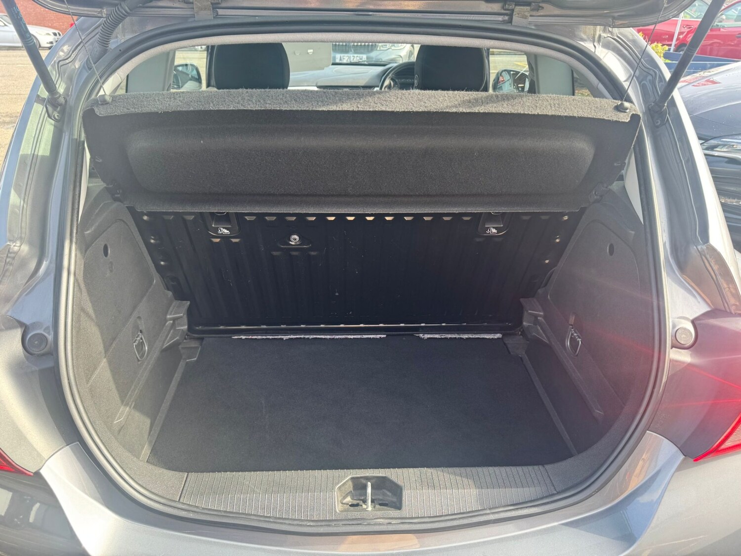 Used Vauxhall Corsa 2015 for sale - 77932347: Photo 7