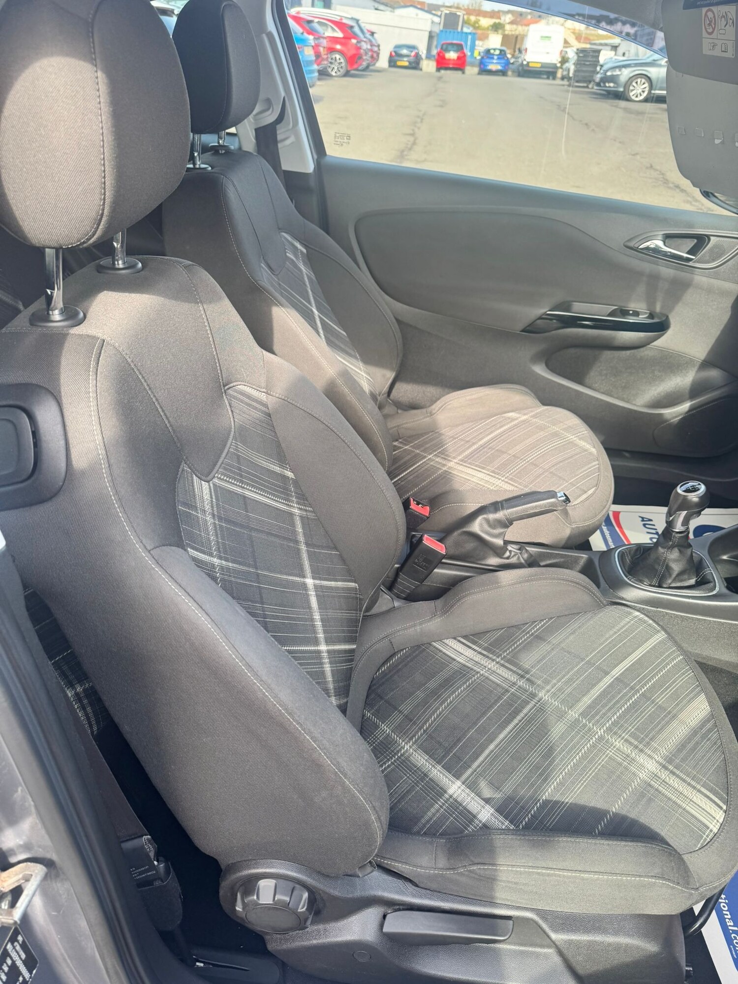 Used Vauxhall Corsa 2015 for sale - 77932347: Photo 8