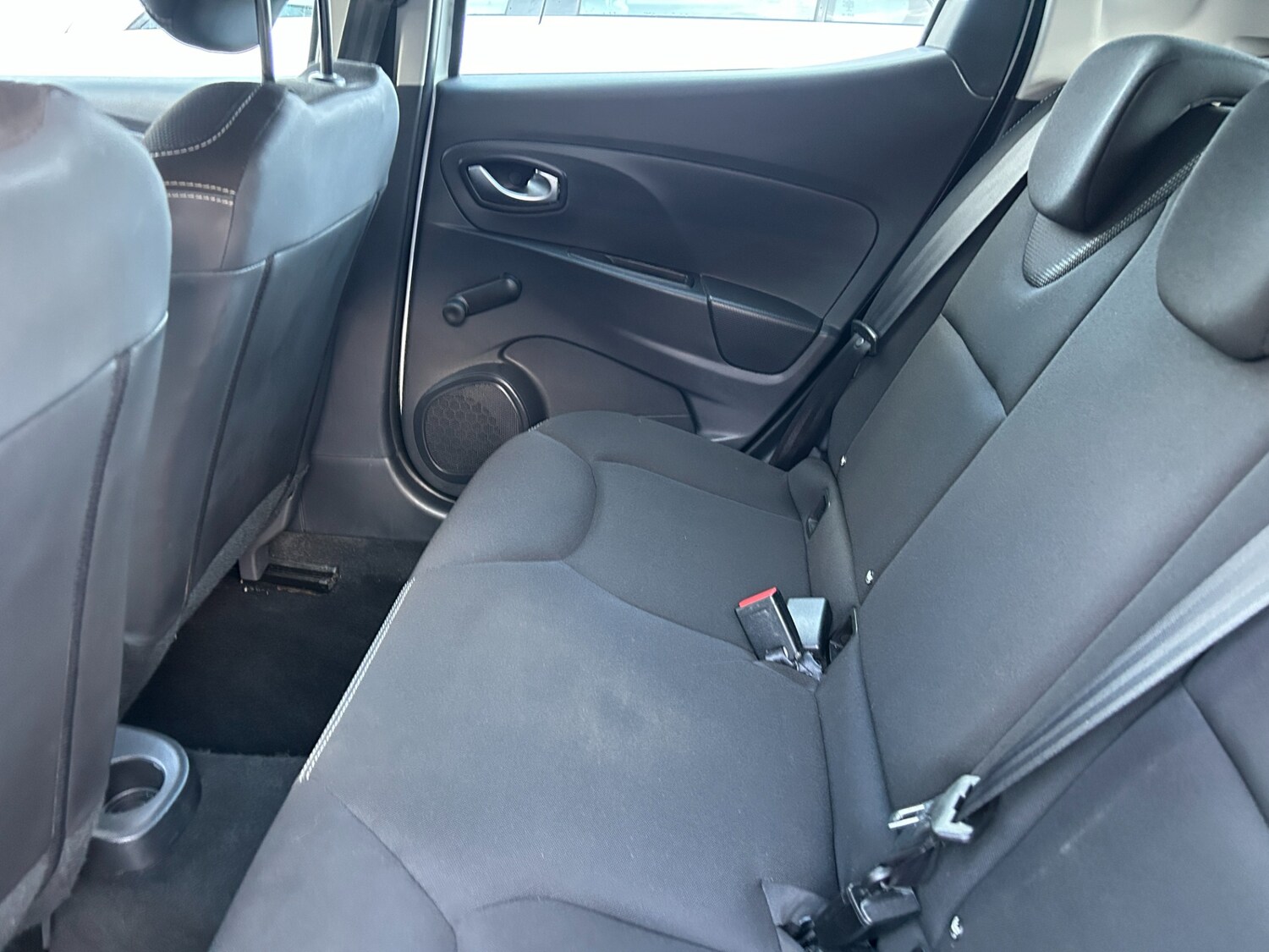 Used Renault Clio 2015 for sale - 77848407: Photo 18