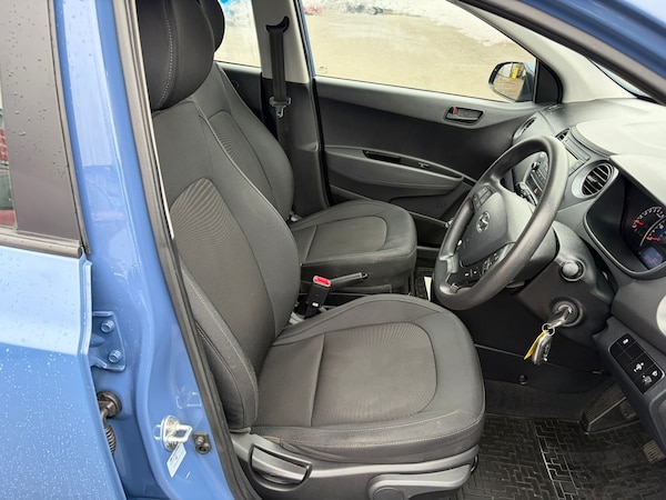Used Hyundai i10 2017 for sale - 76287174: Photo 12