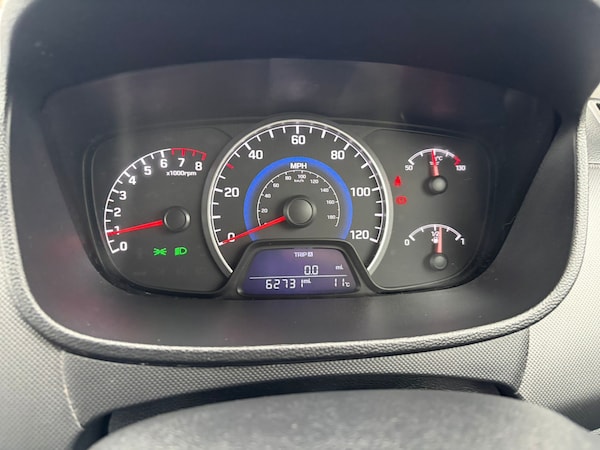 Used Hyundai i10 2017 for sale - 76287174: Photo 13