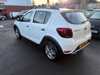 Used Dacia Sandero Stepway 2018 for sale - 77543785: Photo