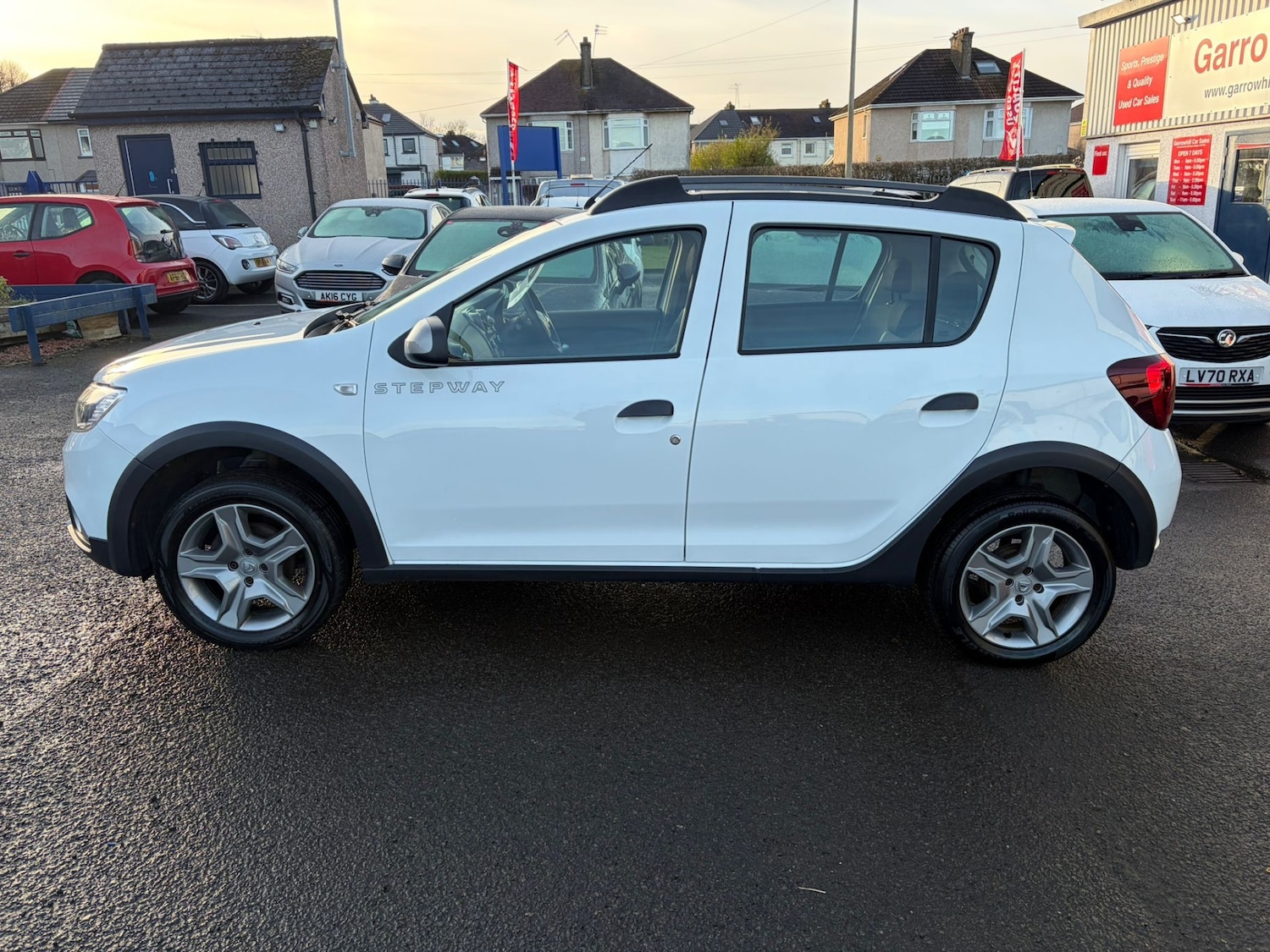 Used Dacia Sandero Stepway 2018 for sale - 77543785: Photo 5