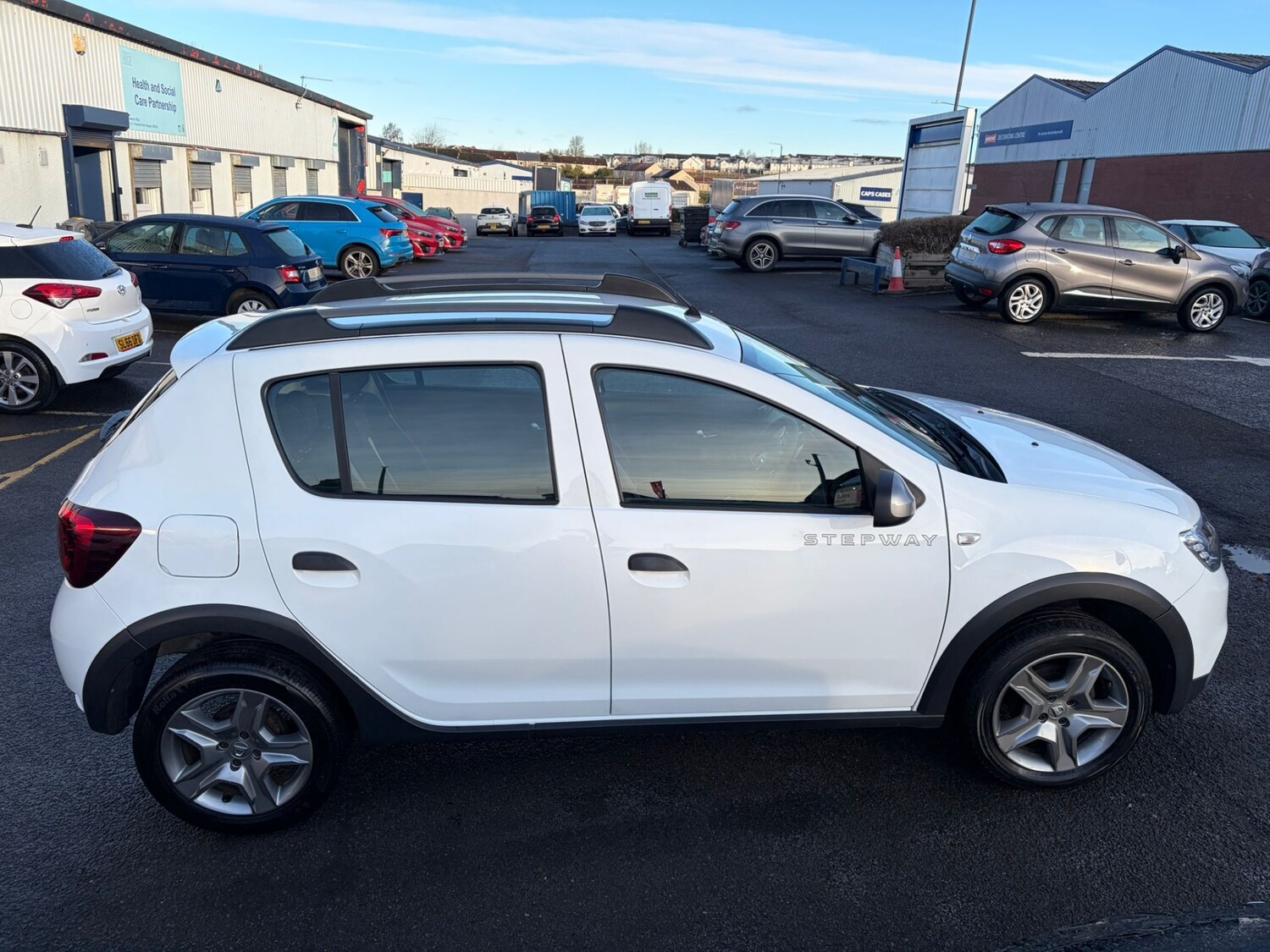 Used Dacia Sandero Stepway 2018 for sale - 77543785: Photo 6