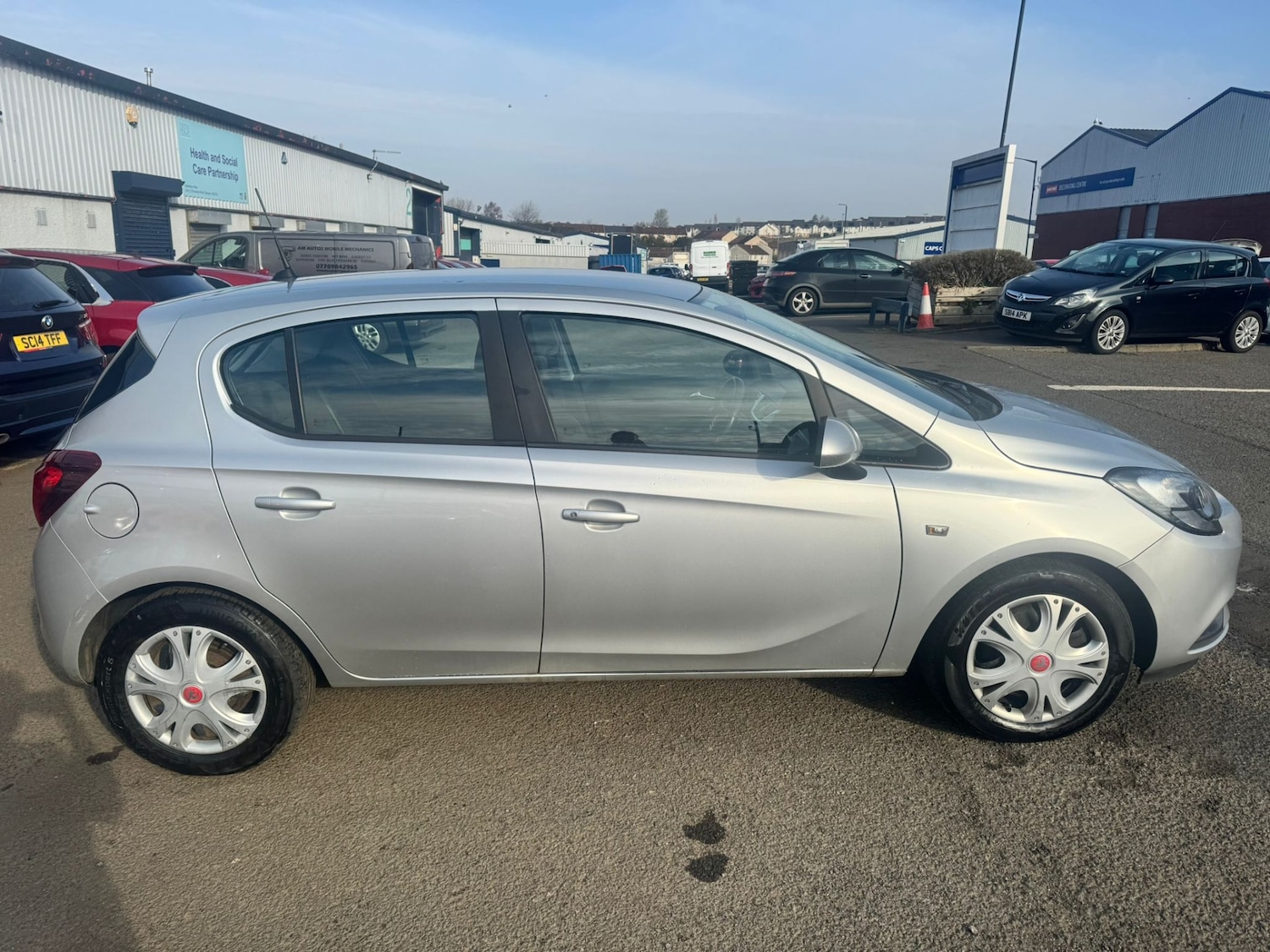 Used Vauxhall Corsa 2015 for sale - 77975686: Photo 8