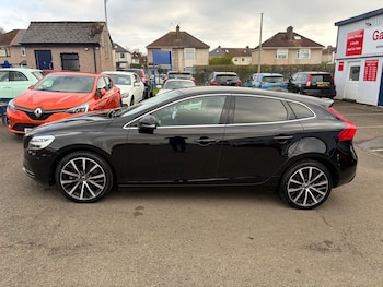 Used Volvo V40 2019 for sale - 78166063: Photo