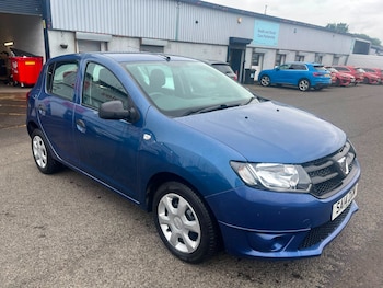 Used Dacia Sandero 2014 for sale - 79548268: Photo