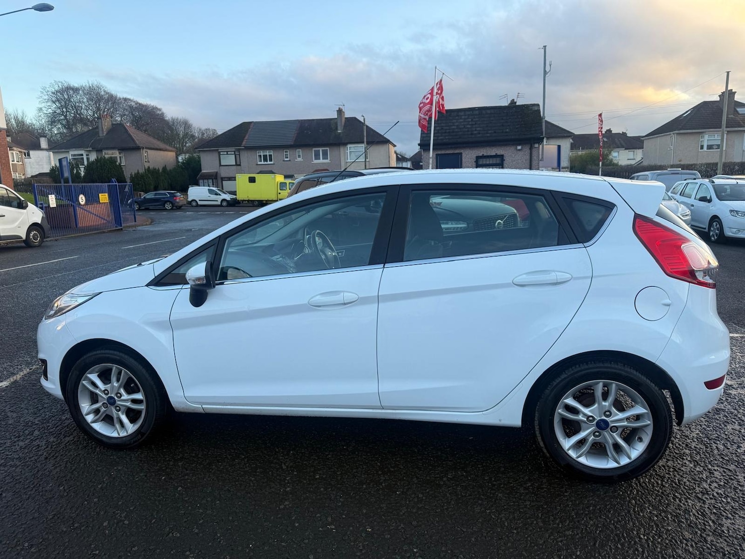 Used Ford Fiesta 2016 for sale - 77482508: Photo 2