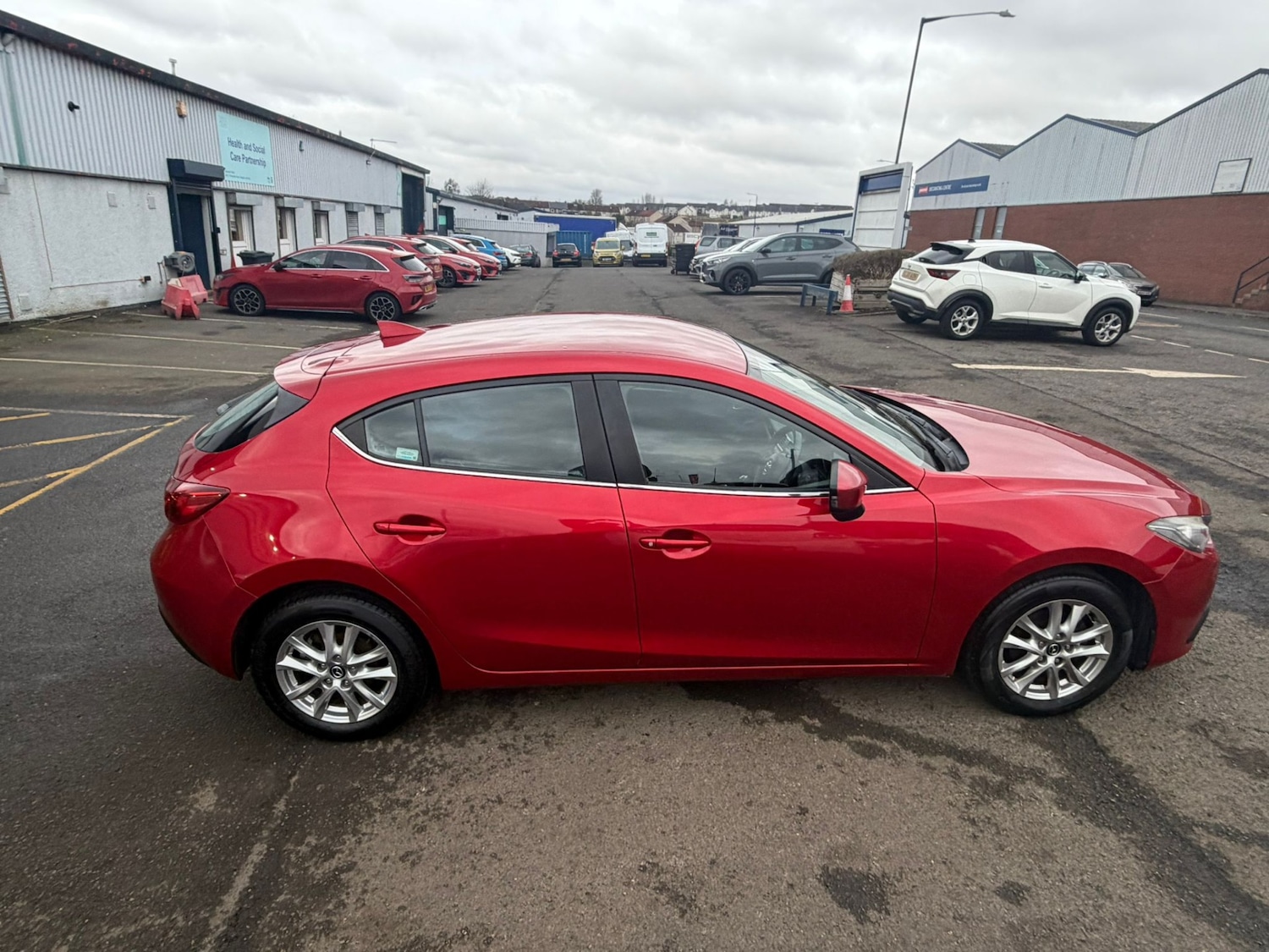 Used Mazda Mazda3 2015 for sale - 77450064: Photo 6