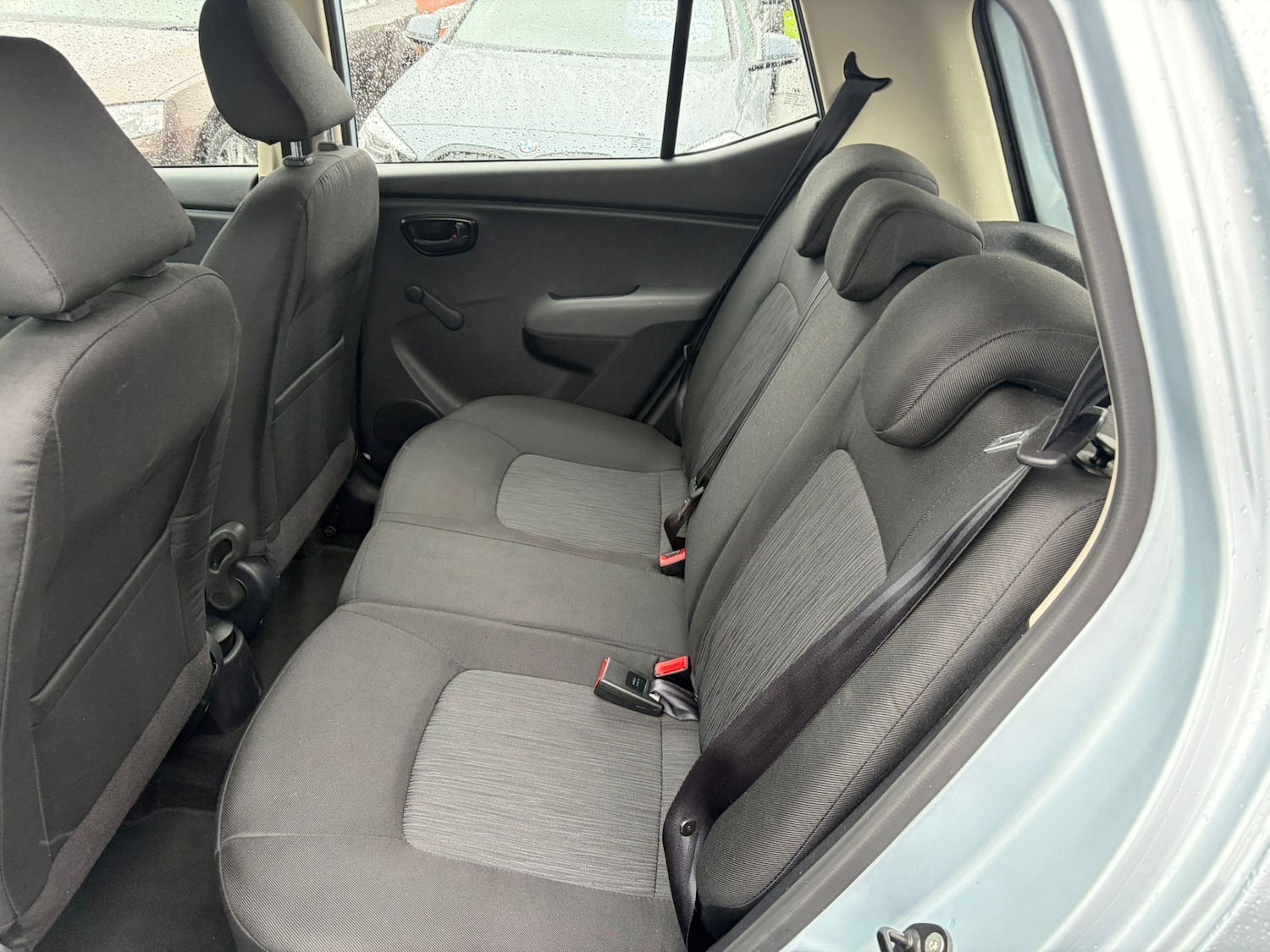 Used Hyundai i10 2013 for sale - 76127640: Photo 15