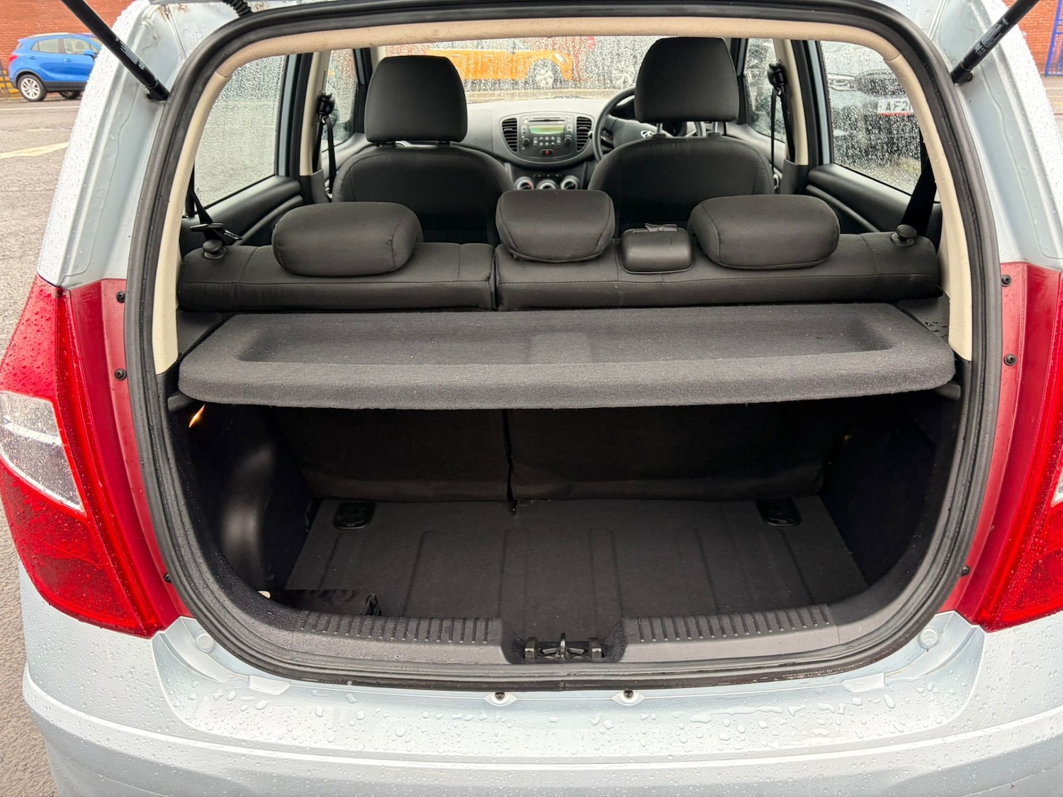 Used Hyundai i10 2013 for sale - 76127640: Photo 17