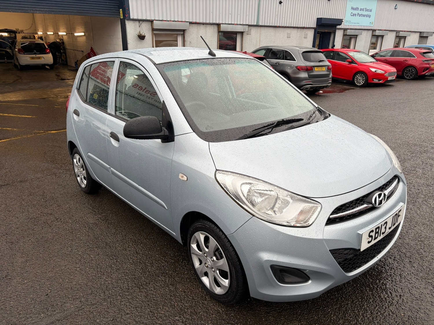 Used Hyundai i10 2013 for sale - 76127640: Photo 5
