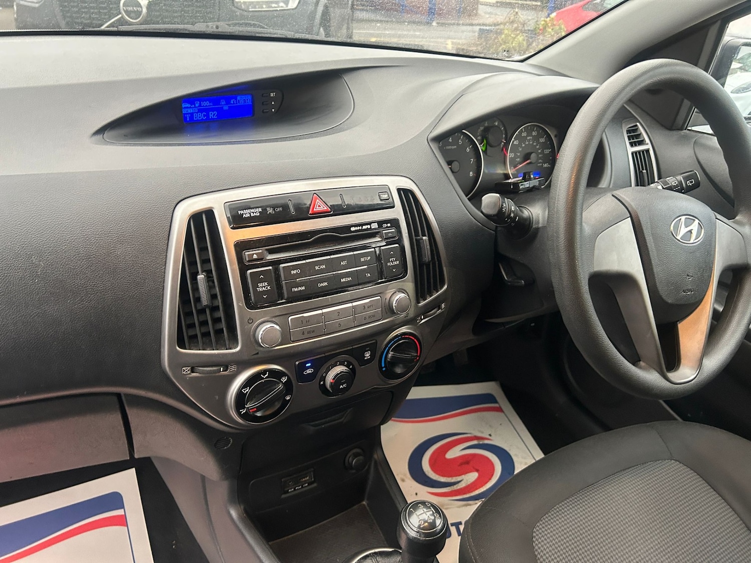 Used Hyundai i20 2012 for sale - 77116347: Photo 15