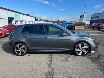 Used Volkswagen Golf 2018 for sale - 79683381: Photo