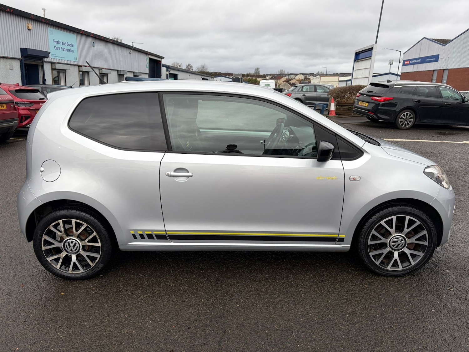 Used Volkswagen up! 2015 for sale - 77677246: Photo 6