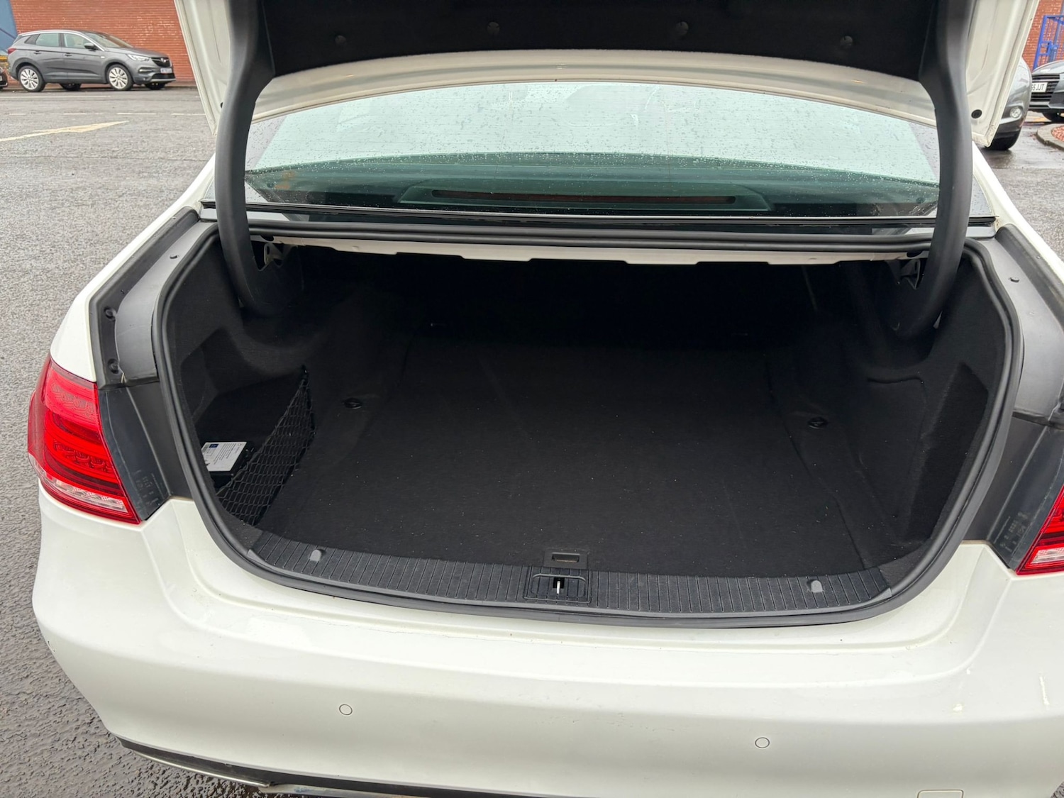 Used Mercedes-Benz E Class 2014 for sale - 76427755: Photo 12