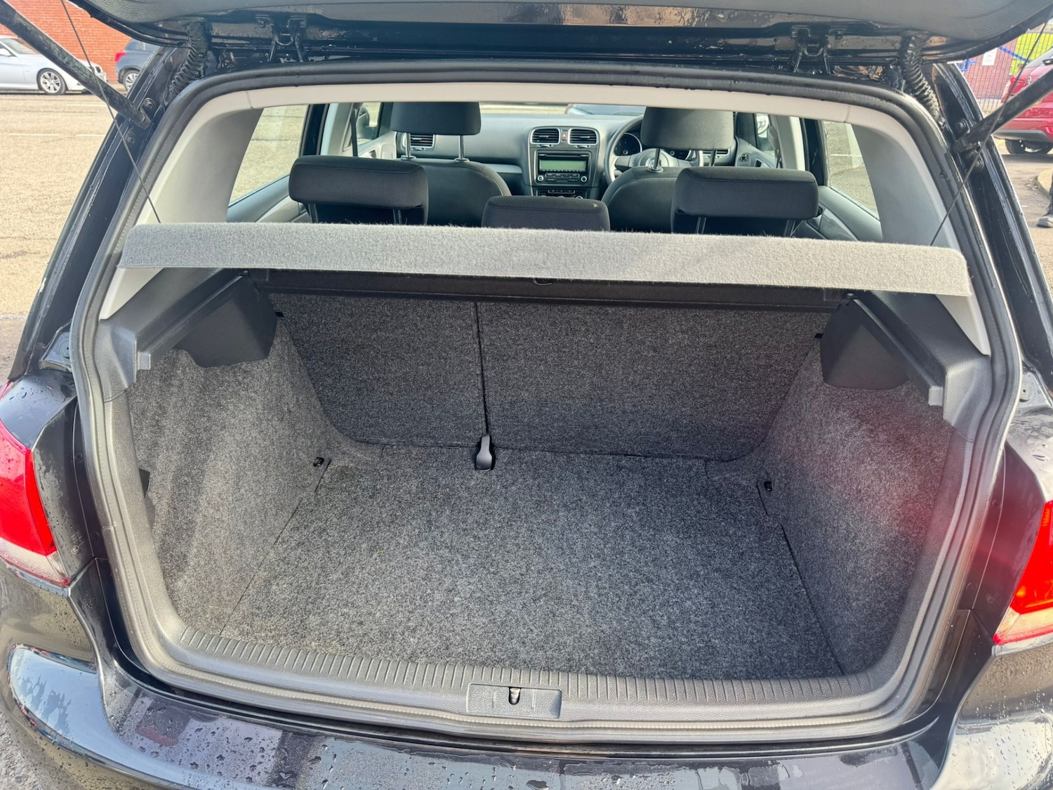 Used Volkswagen Golf 2011 for sale - 77932356: Photo 8