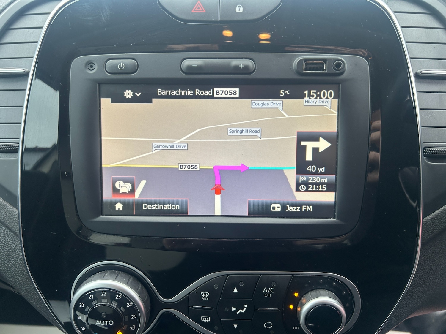 Used Renault Captur 2019 for sale - 77847475: Photo 17