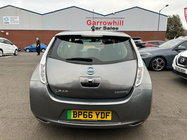 Used Nissan Leaf 2017 for sale - 76234237: Photo 9