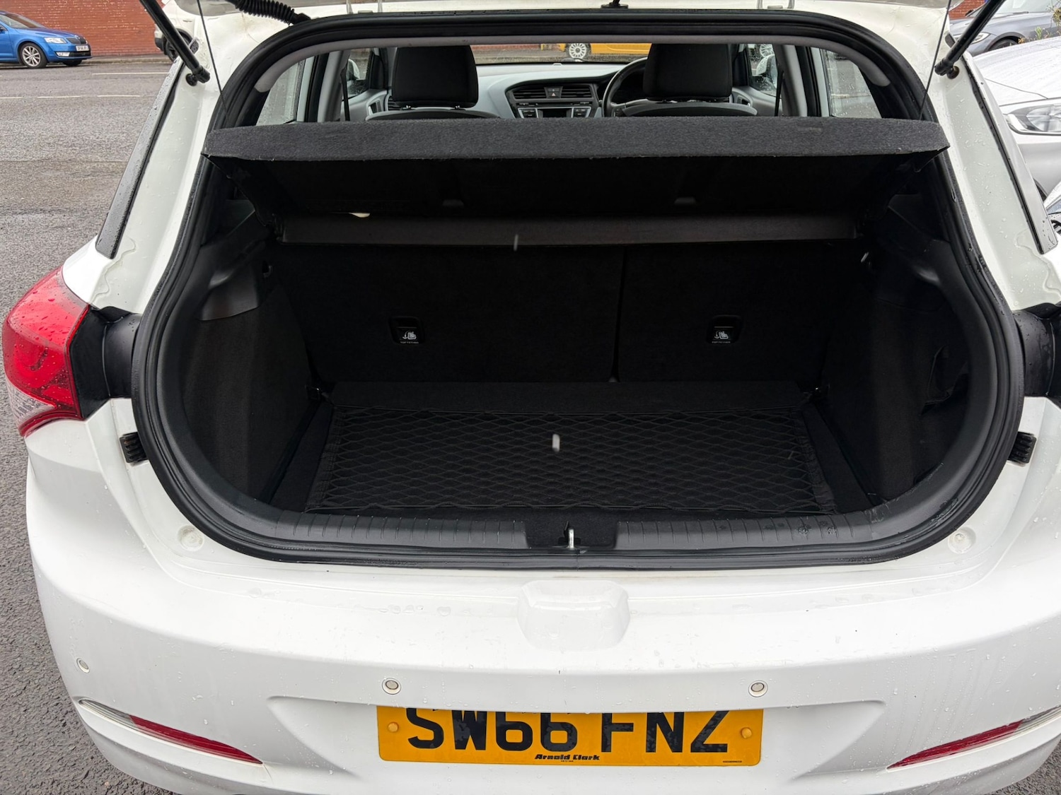 Used Hyundai i20 2016 for sale - 76181833: Photo 8